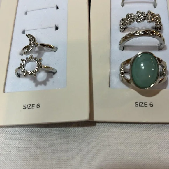 francesca’s Stackable Rings - Picture 2 of 3